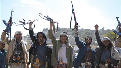 اليمن: الحوثيون يداهمون مساجد البيضاء ويمنعون صلاة التراويح