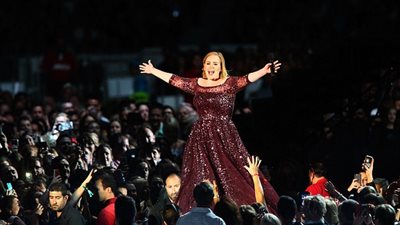 «أديل»: أمتلك حسابا سريا على «تويتر»