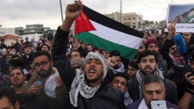 فلسطين: 292 مصابًا في مسيرات الجمعة السادسة ضد قرار ترامب