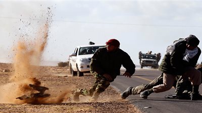 مقاتلو داعش يغادرون الرقة