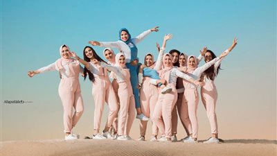 فتيات هندسة يشعلن فيس بوك بجلسة تصوير