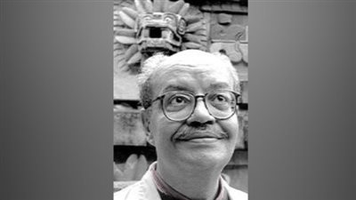 محسن اللباد يحكي قصة الكاريكاتير في روز اليوسف