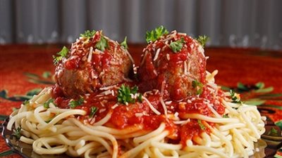 طريقة إعداد كرات لحم الديك الرومي بصوص البارميزان