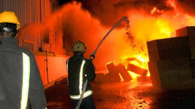 اندلاع حريق كبير بمصفاة نفط شمال فنزويلا