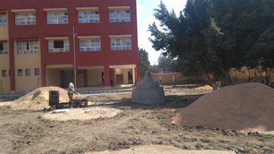 بالصور.. «مقام» في حوش مدرسة بالقليوبية