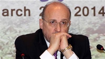 بلاغ للنائب العام يتهم وزير الصحة بإخفاء أدوية 