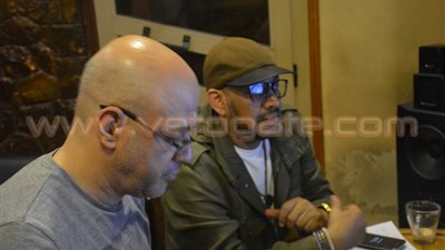 بالصور.. كواليس تسجيل أغنية «الجامعة الأمريكية» لـ«عصام كاريكا»