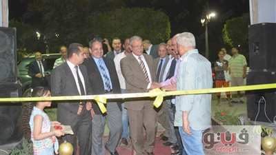 بالصور.. محافظ المنيا يفتتح معرض «أهلا رمضان»