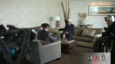 التليفزيون الألماني يجري حوارا مع شيخ الأزهر.. الطيب: أقدم التعازي في ضحايا حادث مانشستر.. لابد من تضافر الجهود للقضاء على الإرهاب.. ولدينا خطة واضحة لنشر ثقافة التعايش