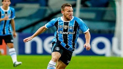 التفاصيل المالية لانضمام البرازيلي آرثر لصفوف برشلونة