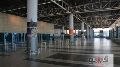 بالصور.. موسم الحج يطرق أبواب مطار القاهرة.. تجهيز الصالات لاستقبال ضيوف الرحمن.. ومصر للطيران تطرح 63 ألف مقعد.. 3 مكاتب لإصدار التذاكر.. و5 نصائح للحجاج لتفادي التخلف عن الرحلات