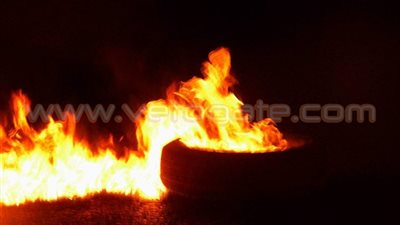 بالصور.. عناصر «الإرهابية» يقطعون الطريق بالسادات