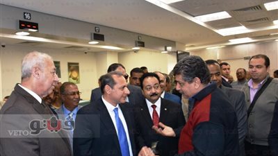 بالصور.. محافظ أسوان يفتتح فرع البنك الأهلي الجديد