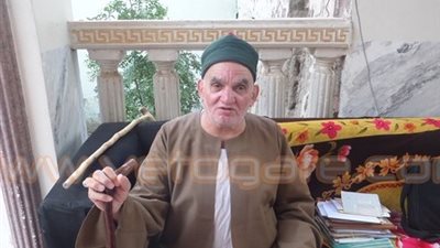 شيخ الطريقة العزازية: عضوية المجلس الأعلى للصوفية «منصب شرفي»