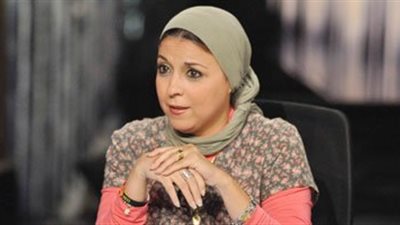 إسراء عبد الفتاح تستقيل من «المعهد الديمقراطي» بسبب «اغتيال الثورة»