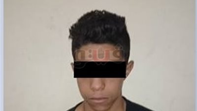 طالب يعتدي على زميله بسلاح أبيض في أسوان