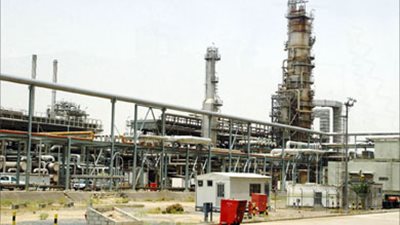 تصعيد من جانب المضربين عن العمل في قطاع النفط بالكويت