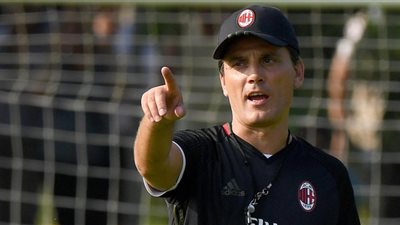 سوسو يقود هجوم ميلان أمام كرايوفا بالدوري الأوروبي