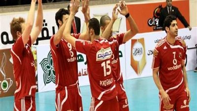 تدريبات كرة طائرة للأساسيين في الأهلي