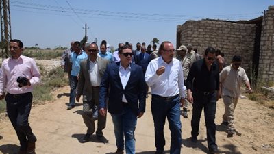 بالصور.. محافظ بني سويف يواصل الإشراف على حملات إزالة التعديات