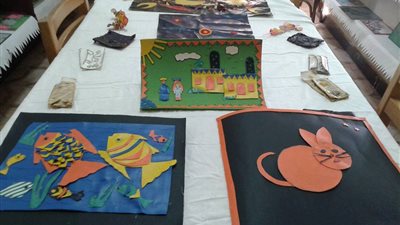 أطفال في عمر الزهور يبدعون داخل ورشة فنية في بورسعيد (صور)