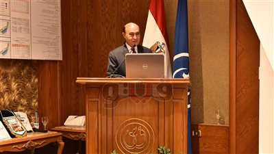 مميش: عبور 146 سفينة لقناة السويس في 3 أيام