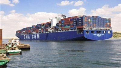 28 سفينة إجمالي الحركة بموانئ بورسعيد