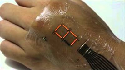 بالفيديو.. شريحة جديدة تحول جسد الإنسان لشاشة عرض