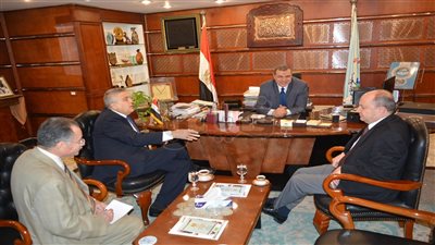 «سعفان» يبحث مع رئيس اتحاد عمال لبنان تعزيز الحركة النقابية العربية