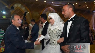 بالصور.. محافظ الإسكندرية يحضر حفل زفاف جماعي لـ٢٥ عروسا من الأيتام