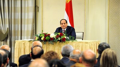 قيادات المترو توقع على استمارات «علشان تبنيها» لدعم السيسي