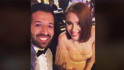 رد فعل بطلة حب للإيجار لحظة تحدث شاب باللغة العربية معها (فيديو)