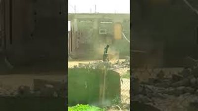 أب يعتدي على ابنه المعاق بطريقة وحشية بالسعودية (فيديو)