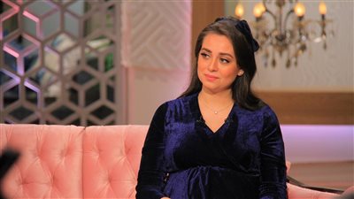 بالصور.. هبة مجدي تغني لمحمد محسن في «معكم منى الشاذلي»