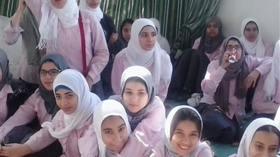 أولياء الأمور يقاطعون مدارس الإخوان بـ