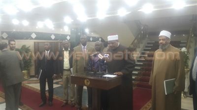 «شومان»: قافلة الأزهر لأفريقيا الوسطى تشمل 9 أطنان مواد غذائية