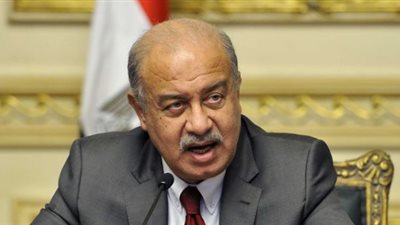 نائب عن السويس يرسل مذكرة تضم مشكلات 11 مصنعا لرئيس الوزراء