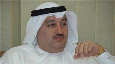 «بوخمسين» الكويتية توفر حافلات لنقل المصريين إلى مقر السفارة