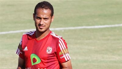 تصفية الأجواء بين وليد سليمان ومدافع إنبي