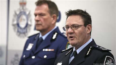 أستراليا: اتهام رجلين بالتخطيط لزرع قنبلة على متن طائرة