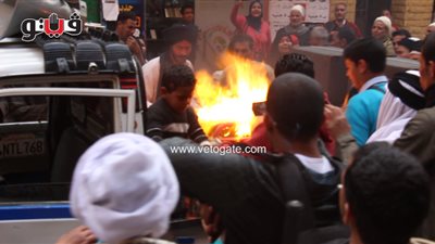 بالفيديو.. حريق في ديزل كهرباء أثناء انطلاق مسيرة للطريقة الرفاعية