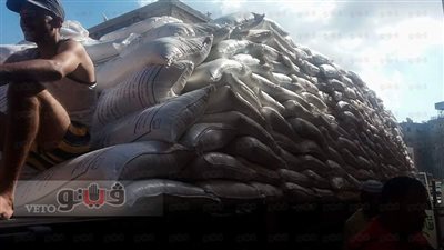 بالصور.. توفير 120 سلعة غذائية لاستبدال نقاط الخبز ببورسعيد