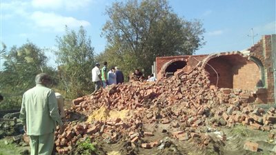 إزالة 12 مقبرة على أراضي الأوقاف بكفر الشيخ