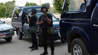 تفاصيل مناورات «الإرهابية» لاستهداف رجال الشرطة.. تصفية «ملثم» حاول ذبح حارس كنيسة بالنزهة.. ضبط خلية تابعة لـ«داعش» في عين شمس.. اكتشاف مخزن متفجرات بالمطرية.. الأمن يتص
