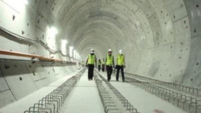 الجيزة في أزمة بسبب المترو الجديد.. حكم قضائي يلزم المحافظة بتوفير بديل لبائعي البوهي.. غضب في إمبابة بسبب إغلاق المركز الصحي.. و«الهراس»: مشروع قومي يخدم السكان