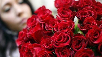 خبيرة علاقات عاطفية تدعو لمقاطعة عيد الحب