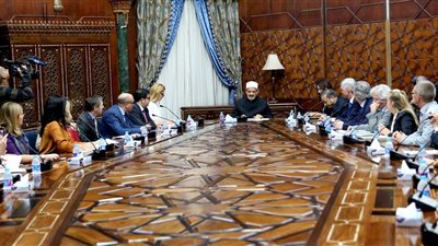 شيخ الأزهر يتلقي دعوة لإلقاء كلمة أمام البرلمان الأوروبي