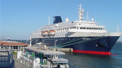 انتظام الشحن والتفريغ بموانئ بورسعيد وتداول 27 سفينة