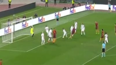 بالفيديو.. روما «صلاح» يودع الدوري الأوروبي بالفوز أمام ليون