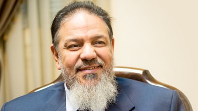 أسباب اعتذار الزيات عن عدم إقامة دعوى لمحامين في الخارج ضد شروط القيد